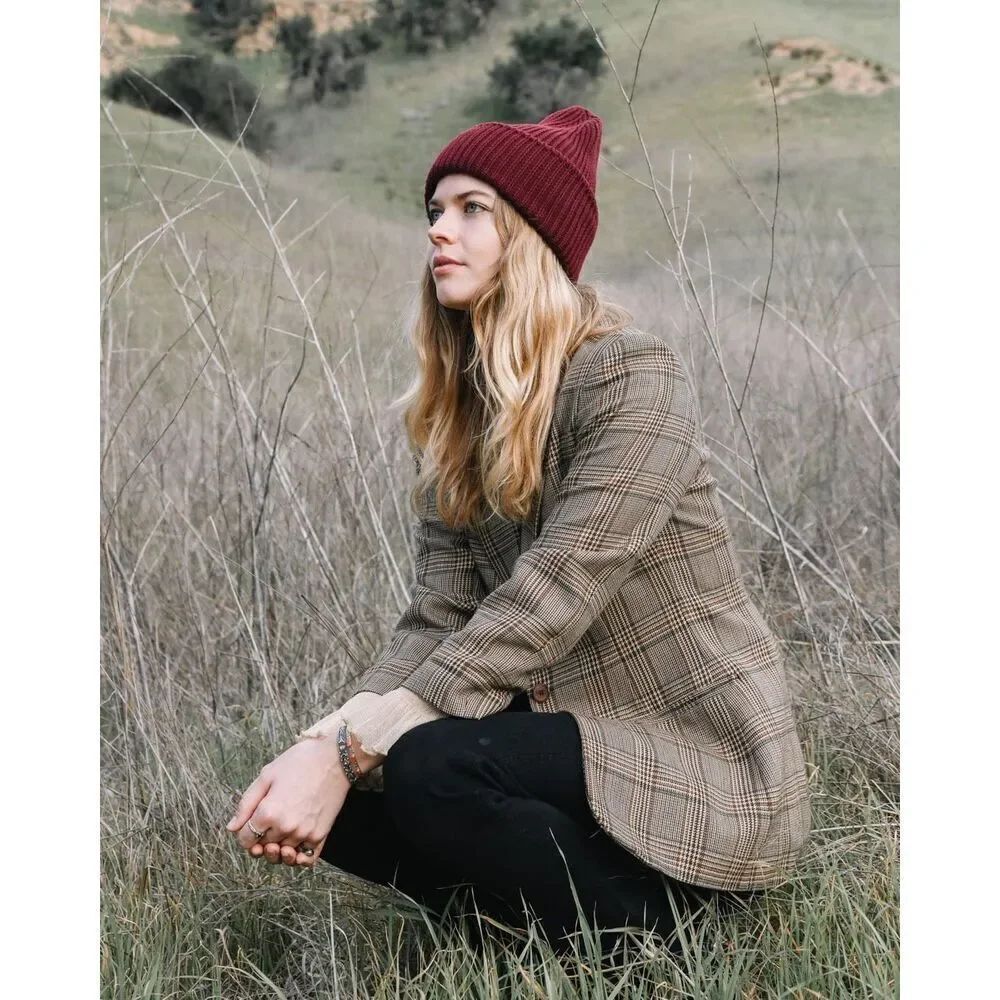 ✨Wyeth Parker Beanie in Port✨